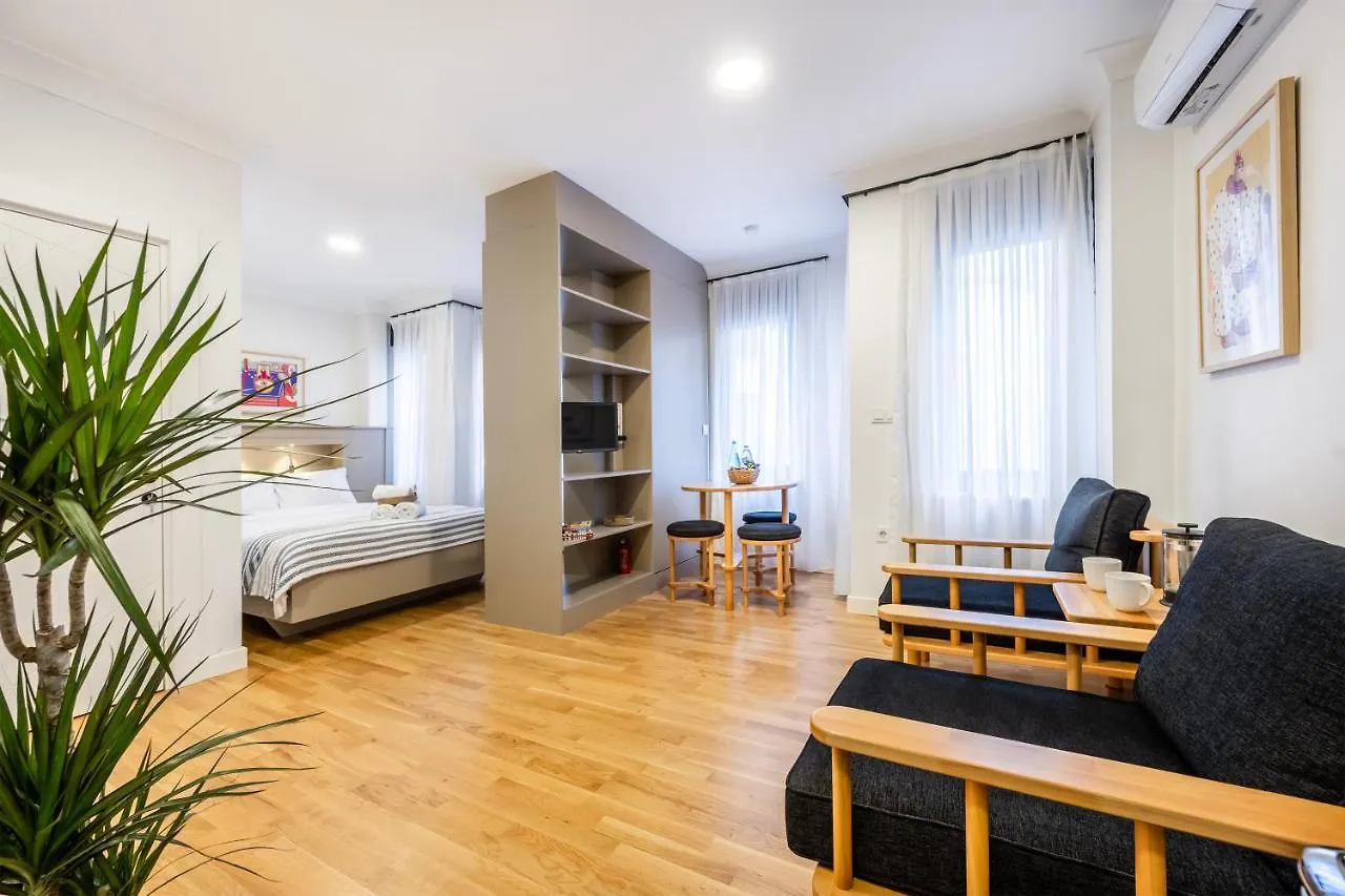 Huge 40Sqm Studio Wac In The Heart Of Cihangir Innv34062 Istanbul Turkey