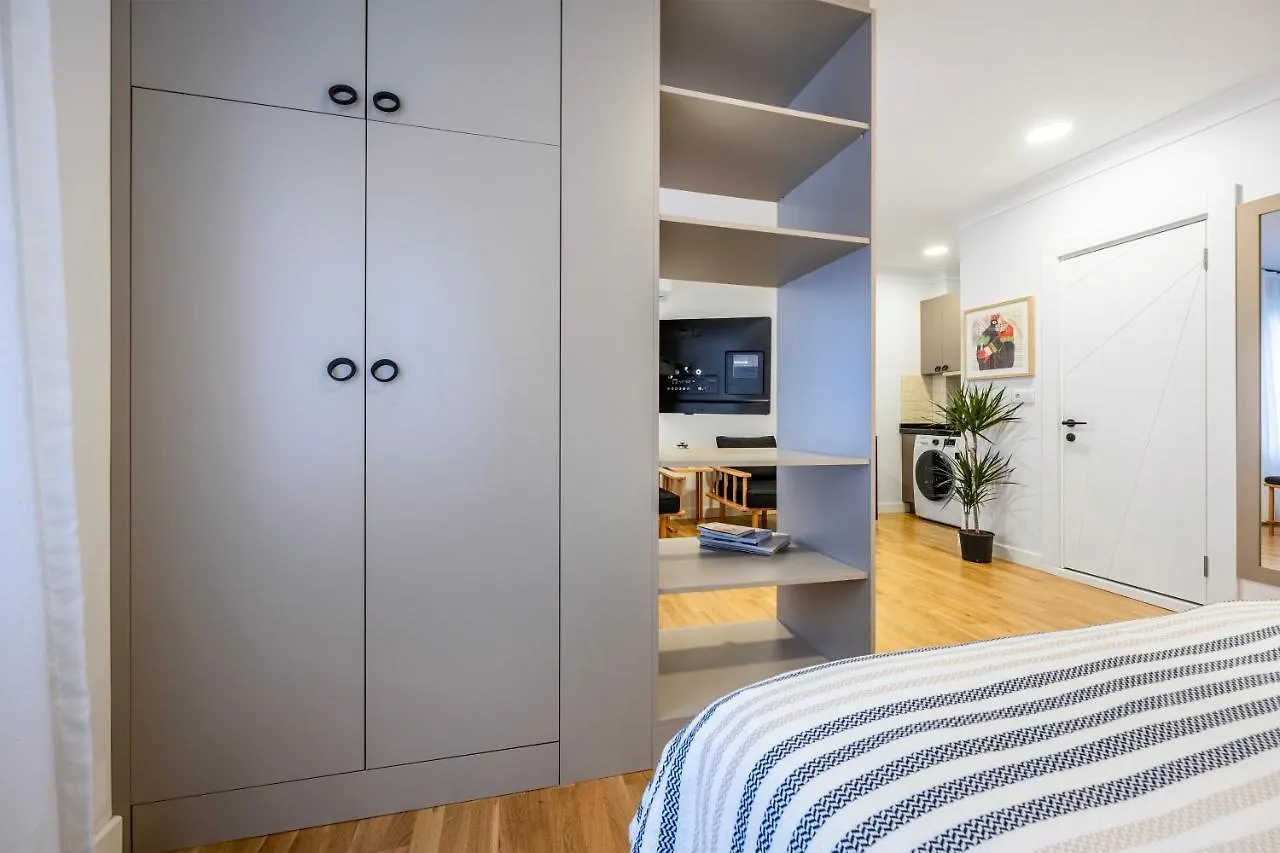 Huge 40Sqm Studio Wac In The Heart Of Cihangir Innv34062 Istanbul