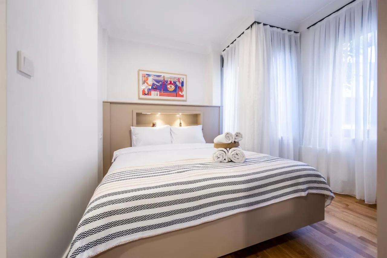 Huge 40Sqm Studio Wac In The Heart Of Cihangir Innv34062 Istanbul Apartment